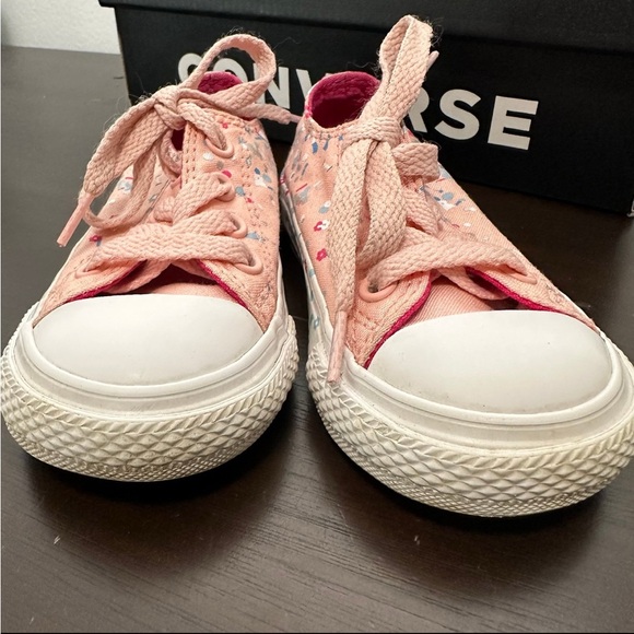 Converse Kids Sneakers in Pink 5 toddler - Picture 5 of 12